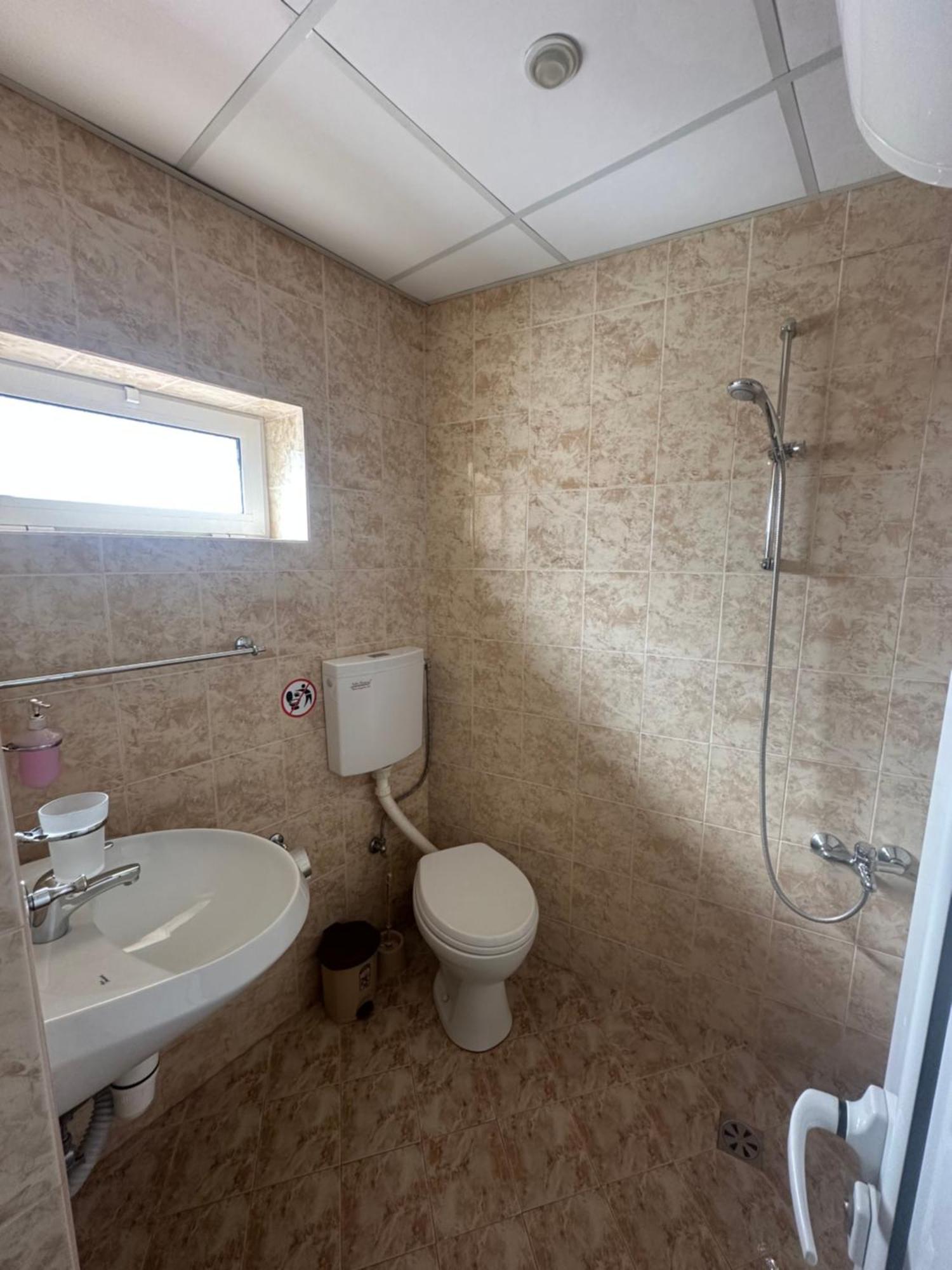 Guesthouse Zornitsa Chisarja Exteriör bild